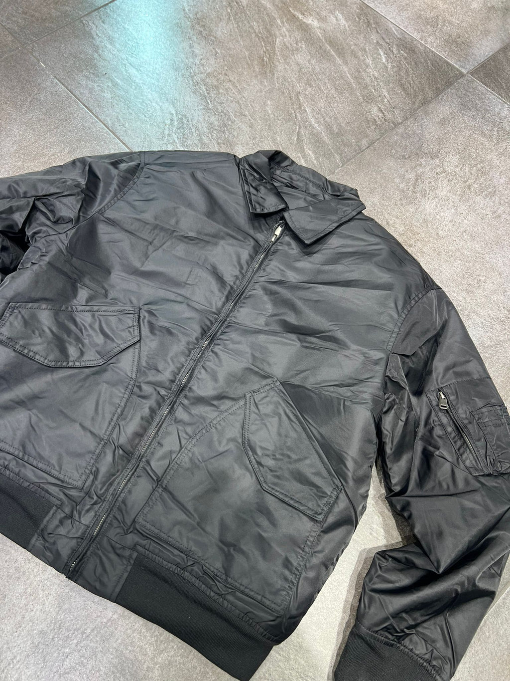 Giubbino Bomber Mod Alfa Cropped Black Friday 2025