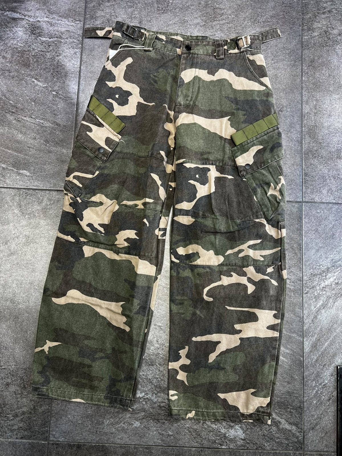 Jeans Cargo MIlitary Pocket
